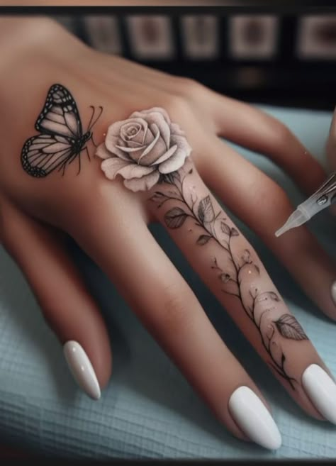 Butterflies Tattoo Designs, Nail Butterflies, Wallpapers Butterflies, Hairstyle Butterfly, Party Decorations Butterfly, Butterfly Draw, Butterfly Locs Hairstyle, Tattoo Butterflies, Girly Hand Tattoos