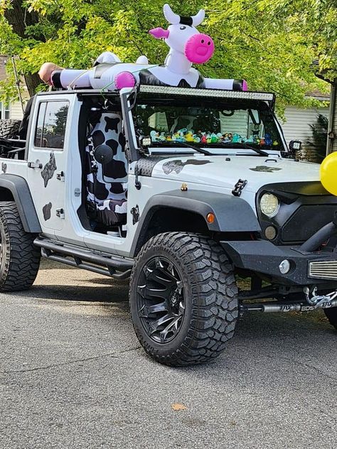 I Love Cows 🐄 | My Jeep is a cow | Facebook Cow Jeep Wrangler, Jeep Wrangler Soft Top, Jeep Design, I Love Cows, Diy Jeep, Car Upgrades, Jeep Things, Top Cow, Jeep Stuff