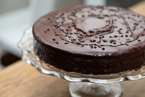 Felix's Chocolate Ganache Cake Magnolia Bakery Chocolate Cake Recipe, Magnolia Cookbook, Chocolate Ganache Cake Recipe, Chocolate Ganache Cake, Ganache Cake, Creme Brûlée, Warm Chocolate, Chocolate Zucchini, Sweet Breads