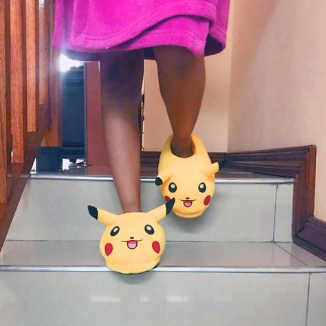 Super cute and super comfy slippers: Pikachu Slippers For Adults, Kids and Geeks ! We choosed you Pikachu, you are the cutest slippers ever made and a Pikachu Slippers, Pokemon Slippers, Pokemon Purse, Slippers For Kids, Pokemon Merchandise, Powerful Pokemon, Favorite Friend, Pokemon Champions, Comfy Slippers