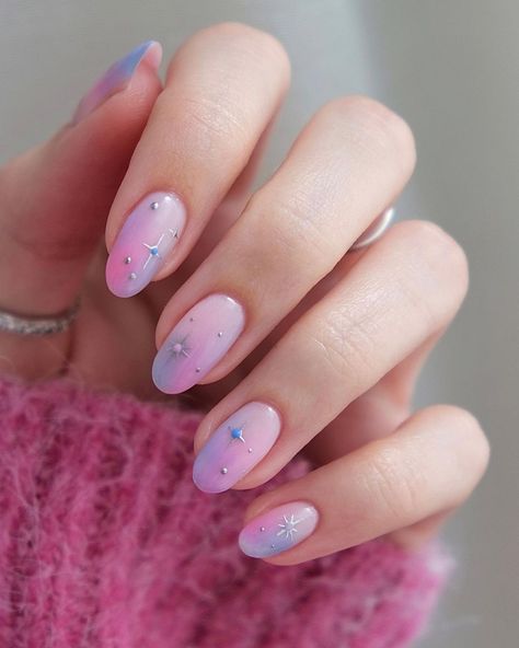 Summer Purple Nail Ideas, Purple Glitter Nail Art, Nails Pink And Purple, Nail Korean Style Pastel, Pink Purple Nail Designs, Blue And Pink Gel Nails, Purple And Pink Nail Art, Pastel Nails Aesthetic, Lover Eras Tour Nails