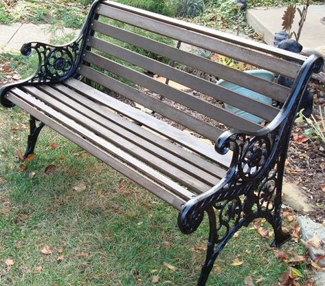 How to Restore a Wood and Cast Iron Garden Bench. If you have a bench or other outdoor furniture that needs a makeover, you can make the repairs yourself and save money. This article explores the best methods for restoring a wood or cast iron garden bench. Cast Iron Garden Furniture, Cast Iron Garden Bench, Wrought Iron Bench, Cast Iron Bench, Wood Bench Outdoor, Old Benches, Garden Bench Diy, Yard Furniture, Iron Bench