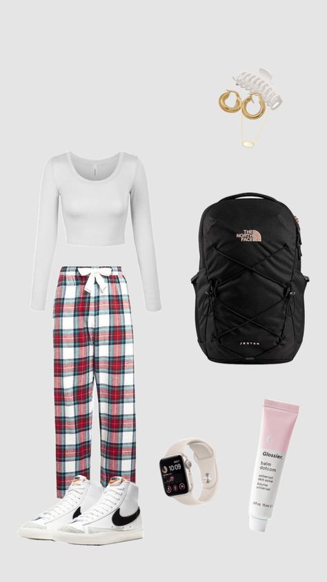 #schoo#schoolfit #outfitinspo #fitspo #plaid #pjpants #northface #thenorthface Outfits With Pj Pants, Plaid Pj Pants Outfit, Pj Pants Outfit, Cozy School Outfits, Pajama Pants Outfit, Plaid Pj Pants, Winter Outfits For School, Teen Outfits, Plaid Outfits