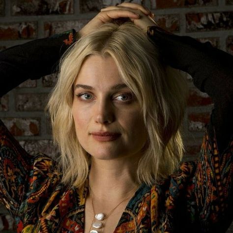 Alison Sudol, Queenie Goldstein, Female Protagonist, Be Quiet, Last Fm, Latest Music, Seattle Washington, Face Claims, Seattle