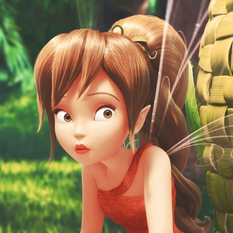 Tinkerbell Characters, Tinkerbell Movies, Tinkerbell And Friends, Tinkerbell Disney, Tinkerbell Fairies, Disney Icons, Pixie Hollow, Disney Characters Videos, Disney Gif