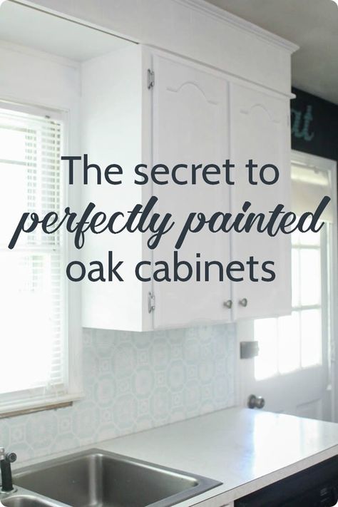 Step by step tutorial for painting oak cabinets white including the best way to get rid of the wood grain. This is one of the best ways to update kitchen cabinets! Painting Oak Cabinets White, Painting Kitchen Cabinets White, Update Kitchen Cabinets, Painting Oak Cabinets, Cheap Kitchen Cabinets, Oak Kitchen Cabinets, New Kitchen Cabinets, Kitchen Cabinets Makeover, Classic Kitchen