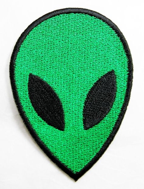 Hoodie Backpack, Alien Patch, Jacket Diy, Green Alien, Iron On Embroidery, Face Patches, Diy Jacket, Tactical Patches, Hot Melt Adhesive