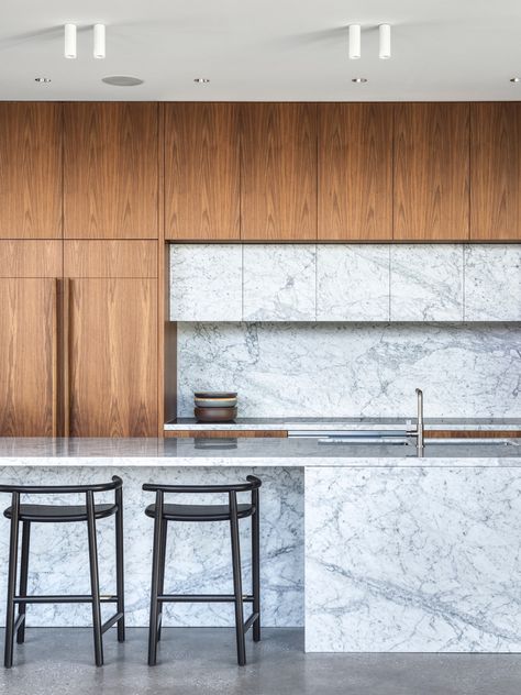 In Conversation | Tobias Partners Manly Australia, Beach House Pictures, Living Room Japandi, Minimalism Living Room, Tv Stand Kitchen, Japandi Living Room, Japandi Living, Contemporary Light, Est Living