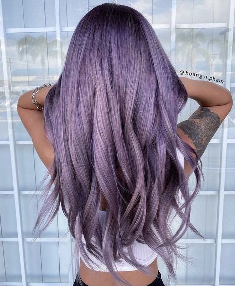 Light Vivid Hair Color, Hair For Christmas, Hair Color Silver, Grey Hair Color Silver, White Hair Color, Vivid Hair Color, Bold Hair Color, Lavender Hair, Beautiful Hair Color