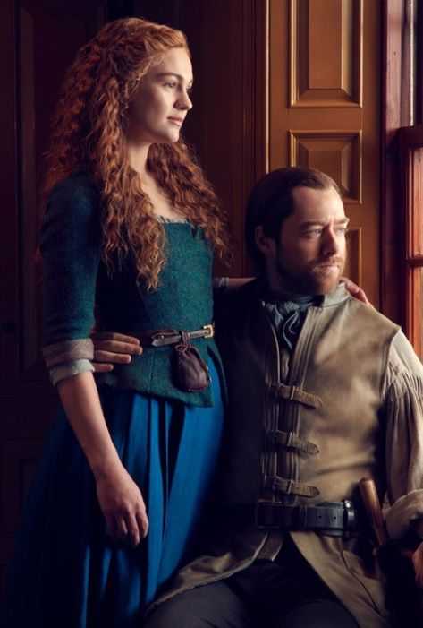 Brianna Fraser, Outlander Knitting, Outlander Costumes, Je Suis Prest, John Bell, Outlander Characters, Richard Rankin, The Fiery Cross, Outlander Tv Series