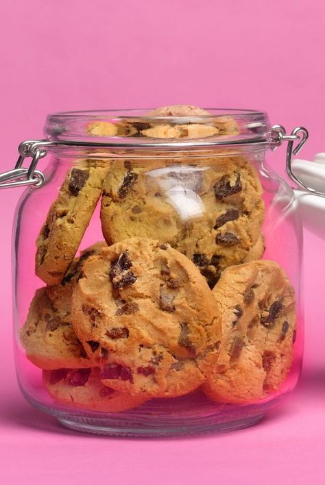 How To Keep Cookies Soft, Cookie Storage Ideas, How To Store Cookies To Stay Fresh, How To Keep Cookies From Spreading, Freezing Cookies Best Way To, How To Keep Cookies Soft After Baking, Cookie Dough To Freeze And Bake Later, Freeze Cookies, Sweets Aesthetic