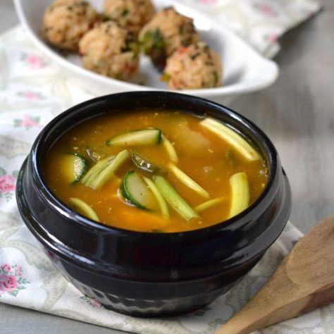 Korean Miso Soup Recipe, Korean Food At Home, Korean Veggies, Korean Grocery Store, Miso Soup Recipe, Korean Grocery, Meal Planning App, Food At Home, Korean Dishes