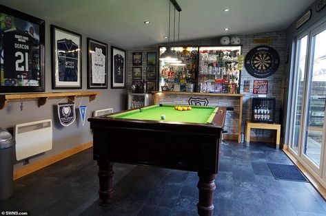 Home Bar Pool Table, Backyard Bar With Pool Table, Pub Pool Table, Pool Table In Garage, Pool Table Garage, Garage Pool Table Room, Man Shed Bar, Cabin Game Room, Pool Room Ideas