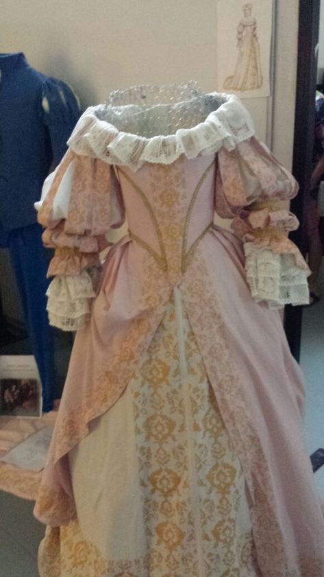 1690s Dress, 17th Century Dress French, 1480s Fashion, 1690s Fashion, 1600s Dresses, 1600s Clothing, 1600s Fashion, 17th Century Dress, 17th Century Clothing