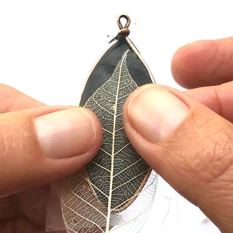 Crystal Clay, Skeleton Leaves and Resin within Wire Frames Tutorial! - Nunn Design Clay Skeleton, Metal Clay Designs, Resin Jewelry Tutorial, Acrylic Crafts, Skeleton Leaves, Wrapping Tutorial, Leaf Skeleton, Epoxy Clay, Ice Resin