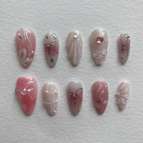 press on nails • nail design art (@oaklestudio) • Instagram photos and videos Blush Nails, Really Cute Nails, Cute Gel Nails, Soft Nails, Kawaii Nails, Minimalist Nails, August 1, Fire Nails, Funky Nails