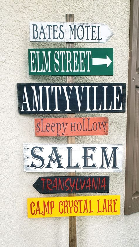 #uptoknowwood Halloween is never to far away Halloween Street Signs, Horror Crafts, Halloween Fiesta, Halloween Themed Birthday Party, Spooky Signs, Costume Ball, Halloween Sign, Halloween Decorating, Front Door Signs