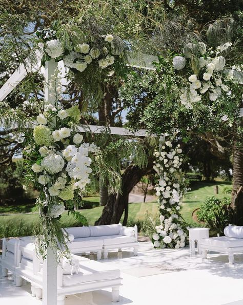 A gorgeous McCallum Residence wedding we were involved in is up on the @wild_hearts blog. Styled and planned by @ohsuchstyle https://wildhearts.co.nz/embracing-elegance-and-tradition-at-the-mccallum-residence/ #aucklandweddingvenue #aucklandweddingvendor #aucklandweddings #realweddinginspiration #realwedding #weddinginspiration #nzwedding #weddingtablesetting #weddingtablescape #weddinghirenz #weddinghire

www.theprettypropshop.co.nz Auckland Wedding, Wedding Hire, Wedding Vendor, Wedding Table Settings, Wedding Tablescapes, Shop Wedding, Wild Hearts, Auckland, Wedding Event