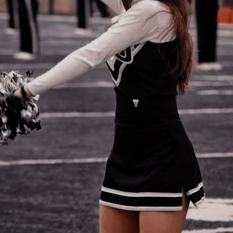 Cheer Squad, Cheer Outfits, Cheer Uniform, Best Friend Outfits, Cheerleading Outfits, Friend Outfits, Teenage Fashion Outfits, Black Aesthetic, Outfits Aesthetic