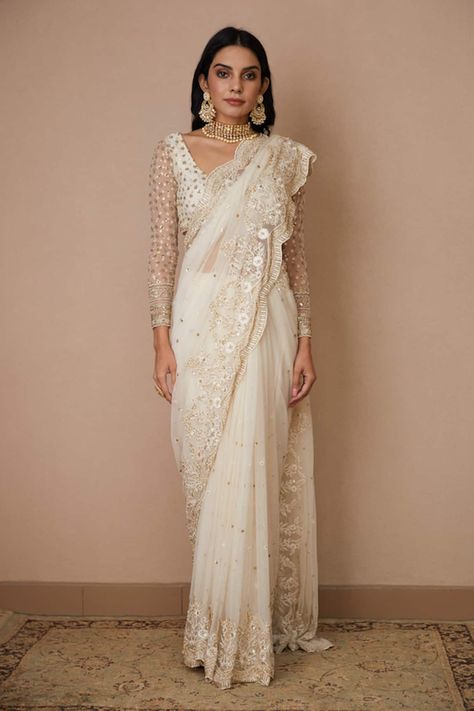 Buy White Net Embroidered Nakshi Scoop Scallop Border Saree With Blouse For Women by Astha Narang Online at Aza Fashions. White Saree Blouse, Astha Narang, White Sari, Long Blouse Designs, Bridal Sari, Scallop Border, India Dress, Padded Blouse, Border Saree