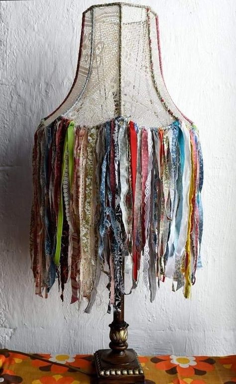 Kattokruunu Diy, Repurposed Lamps, Lampshade Art, Lamps Handmade, Fabric Tassels, Diy Luminaire, Grandmillennial Style, Shabby Chic Lamp Shades, Furniture Upcycling