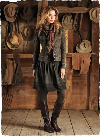 Homespun Plaid Skirt. Shapely Patterned Skirts Knit in Premium Peruvian Pima Cotton and Alpaca. Exclusive Womens Clothing with Original Designs Leather Look Jeans, Wool Tights, Classy Clothes, Look Jean, Peruvian Connection, Plaid Fashion, Plaid Skirt, Autumn Outfit, Cute Skirts