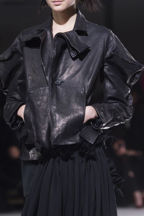 Yohji Yamamoto Jacket, Leather Jacket Details, Michael Cinco, 2018 Fashion, 가을 패션, Clipboard, Fall 2018, Yohji Yamamoto, College Fashion