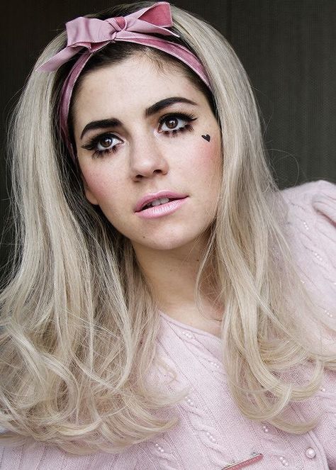 Marina Lambrini Diamandis // Marina and the diamonds // The family jewels // Electra Heart // Froot Electra Heart, Marina Diamandis, Marina And The Diamonds, All I Ever Wanted, Lorde, Beauty Queens, Melanie Martinez, Lana Del Rey, Gq