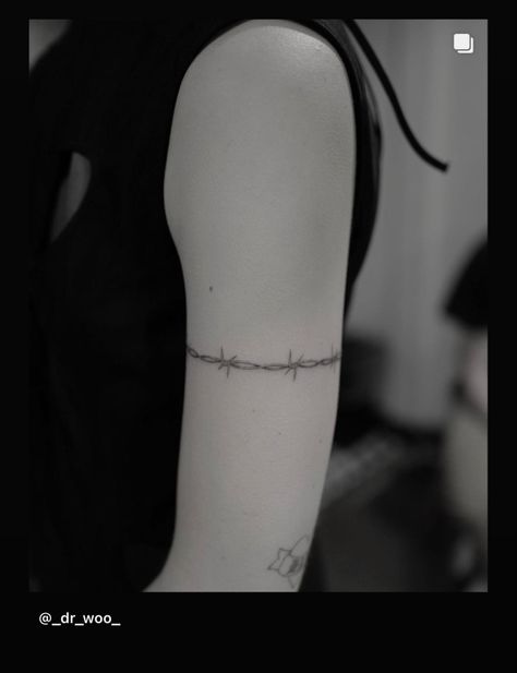 Barb Wire Tattoo For Women Arm, Arm Tattoo Wrap Around, Arm Chain Tattoo, Arm Cuff Tattoo, Bicep Tattoo Women, Barbed Wire Tattoo, Wire Tattoo, Barcode Tattoo, Barbed Wire Tattoos