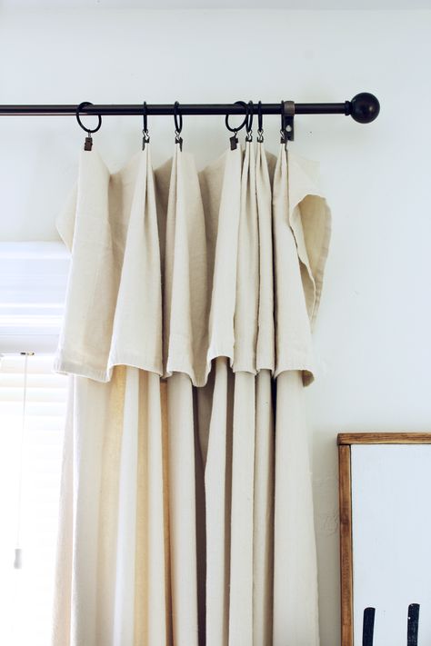 Easy, inexpensive, no sew, DIY farmhouse drop cloth curtains styled 2 different ways! #curtains #farmhouse #Diyhomedecor Diy Drop Cloth Curtains, Farmhouse Living Room Curtains, Farmhouse Style Curtains, Do It Yourself Decoration, Curtain Diy, Cloth Curtains, Canvas Drop Cloths, Curtain Styles, Drop Cloth Curtains