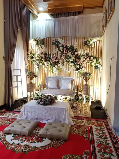 Pap Lamaran, Dekor Akad, Dekor Lamaran, Pelamin Nikah, Nikah Decor, Diy Wedding Arch, Decor Backdrop, Beautiful Bedroom Decor, Wedding Background Decoration