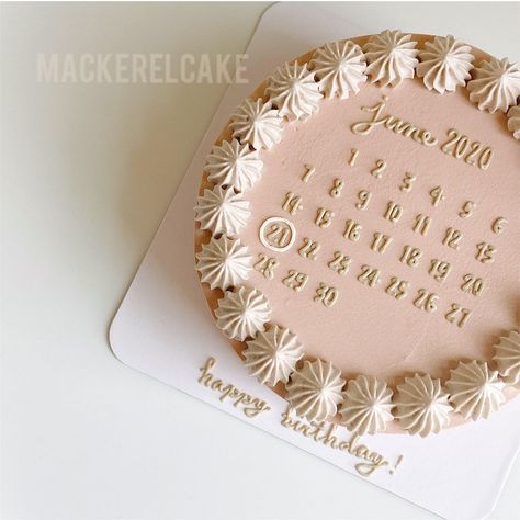 고등어케이크 on Instagram: “. . 6” calendar design . . Cameo rose & toasted oatmeal  . . .” Korea Cake, Bolo Vintage, Cake Templates, Friends Cake, Korean Cake, Custom Birthday Cakes, Mini Tortillas, Simple Cake Designs, Temu App