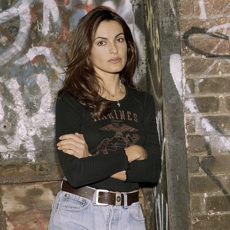 mariska hargitay, 1997 📷 Actresses With Black Hair, Law And Order: Special Victims Unit, Elisabeth Shue, Jayne Mansfield, Special Victims Unit, Olivia Benson, Elizabeth Hurley, Julie Andrews, Michelle Rodriguez