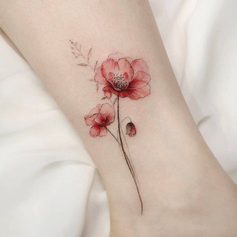 Red Poppy Tattoo, Rad Tattoos, Delicate Tattoos For Women, Butterfly Wrist Tattoo, Poppies Tattoo, Geek Tattoo, Elegant Tattoos, Pattern Tattoo, Flower Tattoo Designs