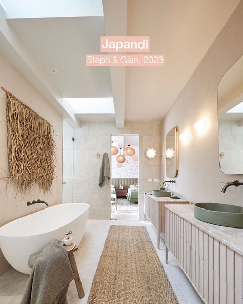 Japandi style main bathroom from The Block 2023, featuring Scandinavian and Japanese design elements. A modern bathroom, with natural materials and a soothing colour palette. #Japandi #TheBlock #BathroomInspo The Block 2023, Bathroom Japandi, Jack N Jill Bathroom Ideas, Scandinavian Bathroom, Jack And Jill Bathroom, Japandi Style, Bathroom Top, Jack And Jill, Stylish Rugs