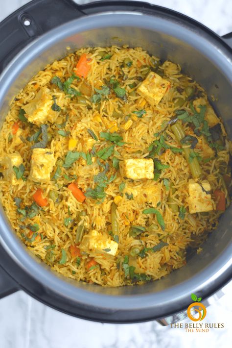 Tofu Biryani Recipe, Tofu Biryani, Briyani Receipes, Instant Pot Paneer, Paneer Pulao Recipe, Rice Receipes, Vegan Biryani, Paneer Biryani Recipe, Paneer Dish