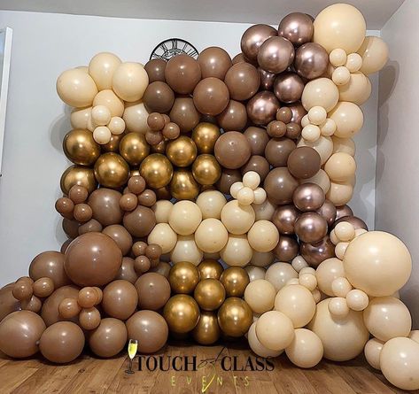 Balloon Walls, Birthday Glam, Martini Party, Brown Wall Decor, Blue Wedding Decorations, Round Arch, Brown Decor, Diy Balloon Decorations, Birthday Balloon Decorations