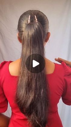 Nisha Ghosh | content creator on Instagram: "Try this easy high ponytail hairstyle hack ❤️✅ . . .IB- @audreyvictoriax . . ..#hairstyling #hairgoals #hairstyletutorial #hairtutorial #hacks #ponytail #ponytailhack #volumehair #viral #reelsinstagram #reels #reelitfeelit" Easy High Ponytail, High Ponytail Hairstyle, Claw Clip Ponytail, Hair Style On Saree, Clip Ponytail, High Ponytail Hairstyles, Ponytail Hairstyles Easy, Ponytail Hairstyle, Hair Bun Tutorial