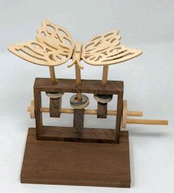 Scrollsaw Workshop: Butterfly Automata Scroll Saw Pattern. Diy Automata, Diy Automata Toys, Simple Automata Diy, Automata Ideas, Butterfly Automata, Diy Papillon, Sand Powered Automata, Best Scroll Saw, Kinetic Toys