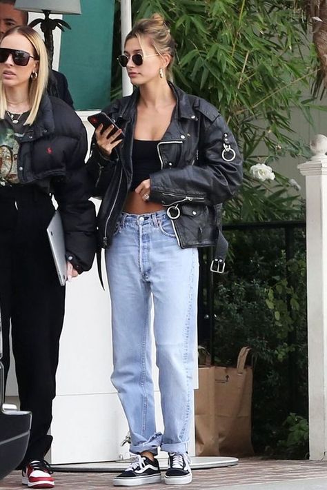 Hailey Baldwin Street Style, Hailey Baldwin Style, Tutorial Hijab, Neue Outfits, Looks Street Style, Celebrity Street Style, Mode Inspo, Dakota Johnson, 가을 패션