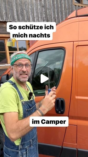 Mädes Unterwegs on Instagram: "Sicher unterwegs - Türen sichern in der Nacht #vanlife #wohnmobil #mädes #sicherheit #mädesunterwegs  #camper" Campervan Life, Bus Camper, Vw Camper, Car Camping, May 27, Van Life, Caravan, Tiny House, Camping