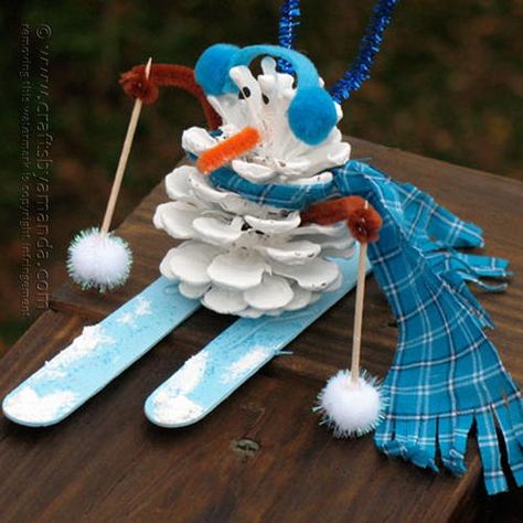 Skiing Snowman Pine Cone Craft | If you're looking for fun snowman crafts that use a bunch of scraps, then make this! Pinecone Snowman, Pinecone Crafts Kids, Crafts Homemade, Homemade Ornaments, Diy Snowman, Cones Crafts, Pine Cone Crafts, Snowman Crafts, Noel Christmas