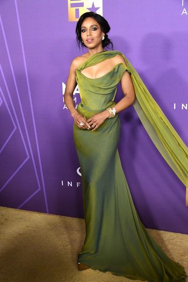 Kerry Washington's Corset Gown Is Pure Green Goddess Vivienne Westwood Dress, Corset Gown, Brown Pumps, Halle Bailey, Green Gown, Green Goddess, Jenny Packham, Fashion Icons, Glam Dresses