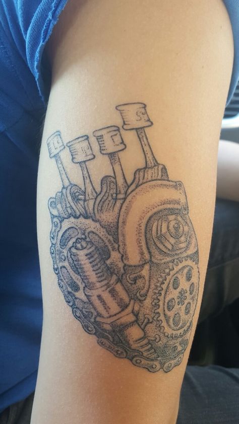 #Heart # tatto Engine Heart Tattoo, Engine Heart, Tattoo Car, Tattoo Heart, Ink Inspiration, S Car, Heart Tattoo, Car Engine, Black And Grey