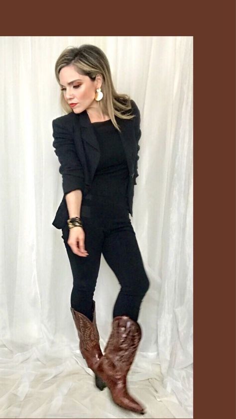 Black Blazer Cowboy Boots, Cowboy Boot Outfits For Work, Fashion With Cowboy Boots Womens, Work Outfits Cowboy Boots, Office Outfits With Cowboy Boots, Business Casual Cowgirl Boots, Cowboots Outfits Winter, Woman Cowboy Boots Outfits, Outfits With Brown Cowboy Boots For Women