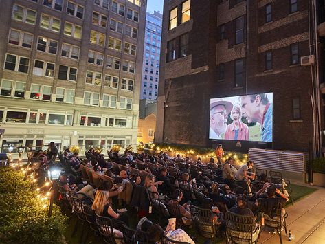 Rooftop Cinema Club, Rooftop Cinema, Things To Do In Nyc, Nyc Rooftop, Weekend In Nyc, Embassy Suites, Horror Picture Show, Fun Travel, Rocky Horror Picture Show