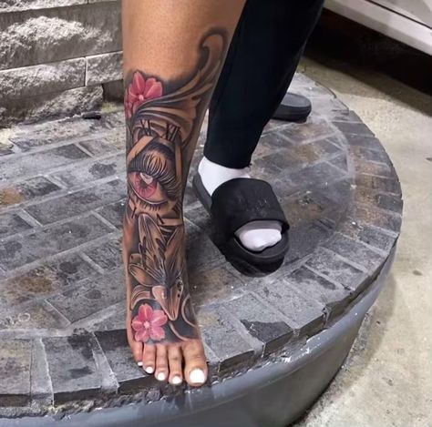 Female Hand Tattoo, Tattoo Ideas Female Hand, Cute Foot Tattoos, Girl Thigh Tattoos, Arm Sleeve Tattoos For Women, Tattoos Sleeve, Beauty Marks, Blackwork Tattoos, Foot Tattoos For Women