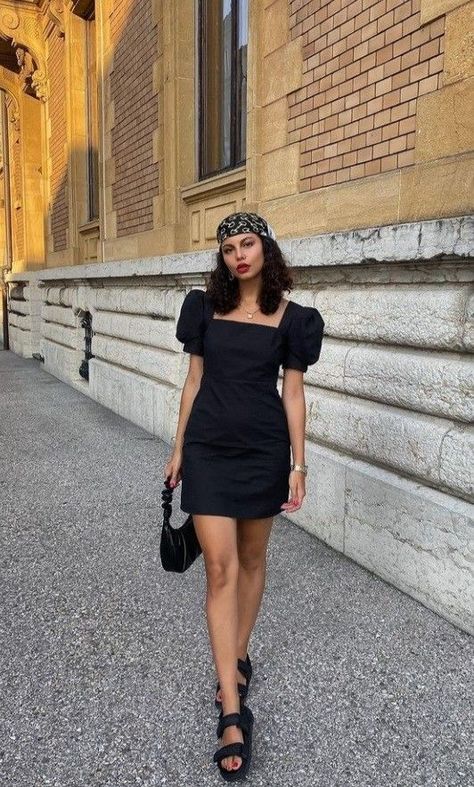 Summer Black Dress Outfit, Italy Clothes, Black Dress Aesthetic, City Adventure, Late Summer Outfits, Dad Sandals, Chique Outfit, Vibrant Dress, Chic Wardrobe