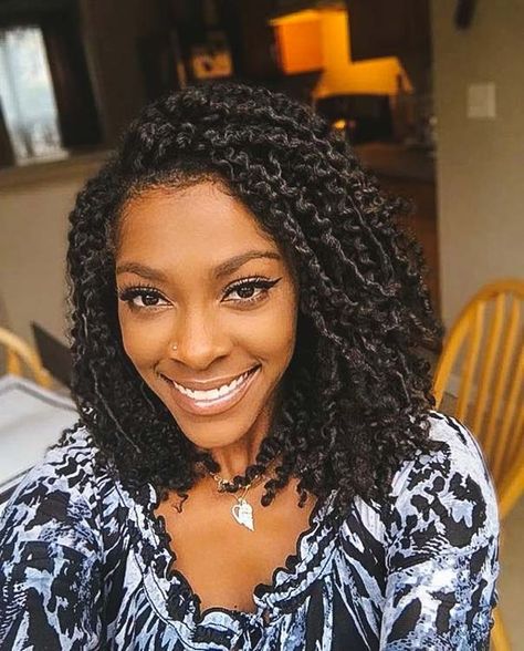 Passion Twists Are Here! 35 Photos That'll Make you Want Them | Un-ruly Cabello Afro Natural, Passion Twists, Curly Crochet Hair Styles, Twist Styles, Natural Hair Twists, Twist Braid Hairstyles, Pelo Afro, Hair Twist Styles, Crochet Braids Hairstyles