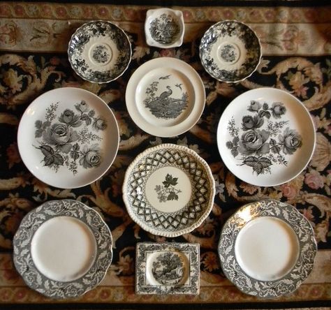 mix and match table settings | mix n match table settings | Dinner Table Black And White Dishes, Black And White Plates, Old Plates, Antique Dishes, China Dishes, Pretty Plates, Plate Decor, Black And White Decor, China Plates